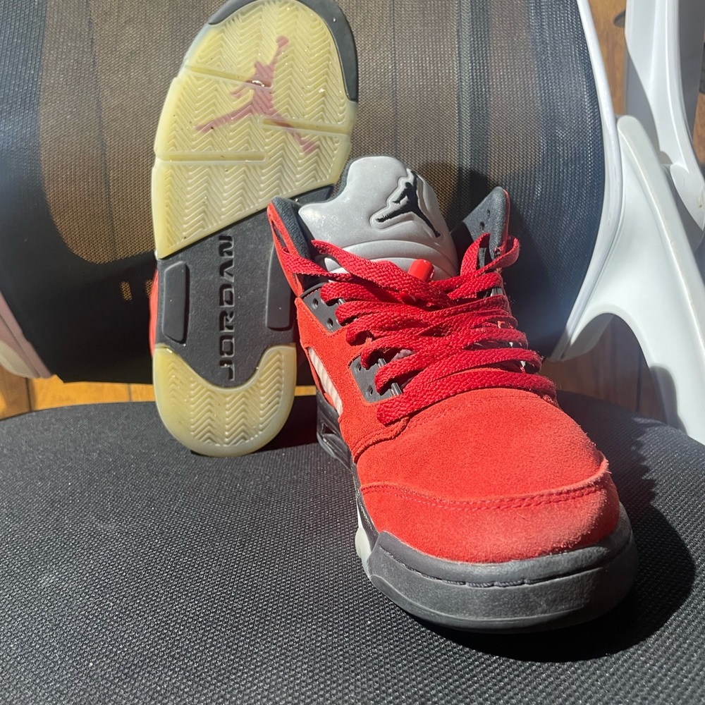 Air Jordan 5 Raging Bull (2021) - Picture 9 of 16